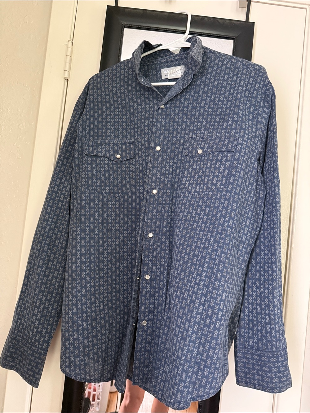 Men's Blue Patterned Long-Sleeve Shirt